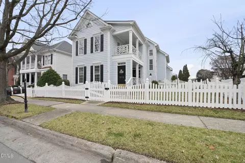 615 Carpenter Town Ln, Cary, NC 27519