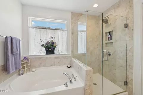 Bath - 1017 Searstone Ct, Durham, NC 27713 photo 2 of 6
