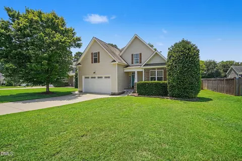 176 Braddock Dr, Lillington, NC 27546