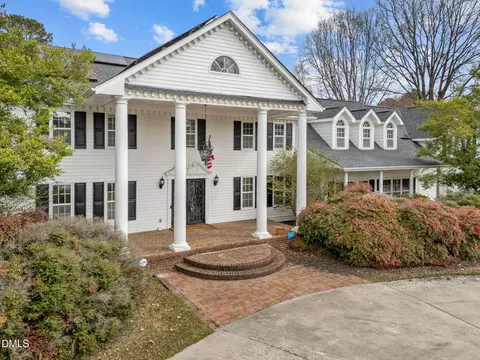 Exterior - 5808 Devon Cir, Raleigh, NC 27604 photo 2 of 8