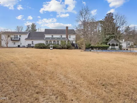 Exterior - 5808 Devon Cir, Raleigh, NC 27604 photo 8 of 8