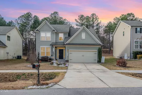 120 Clubhouse Dr, Youngsville, NC 27596