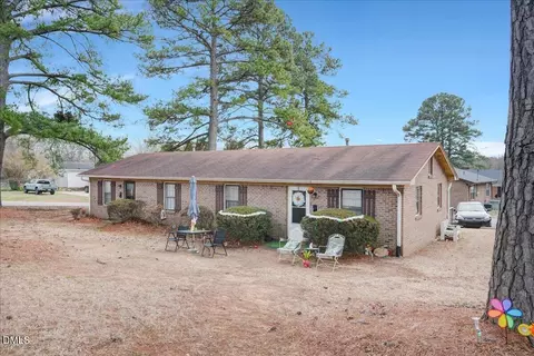 1203 W 10th St, Roanoke Rapids, NC 27870