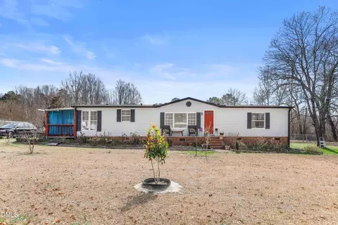 1425 Country Pond Ln, Willow Spring, NC 27592