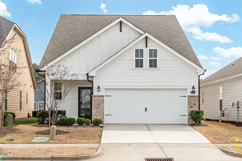 6434 Crown Pkwy, Durham, NC 27703
