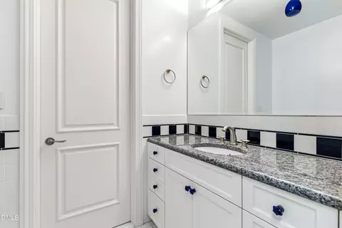 Bath - 6309 Wakefalls Dr, Wake Forest, NC 27587 photo 6 of 8