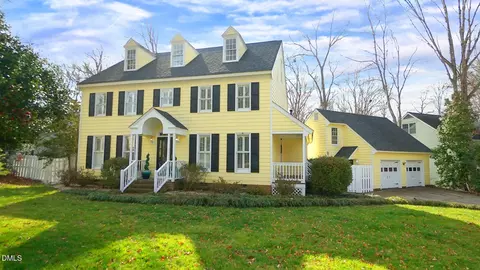 404 Greenwood Cir, Cary, NC 27511