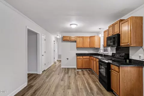 Entry Way - 191 S Ida St, Coats, NC 27521 photo 1 of 2