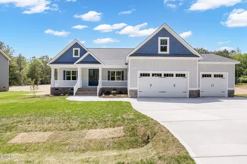 354 Freedom Ridge Dr, Smithfield, NC 27577