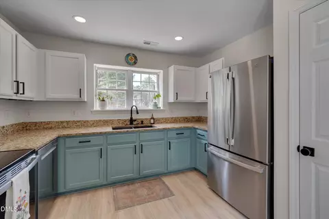 Kitchen - 4506 Dolwick Dr, Durham, NC 27713 photo 2 of 3