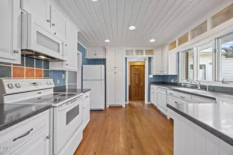 Kitchen - 1103 Guy Ave, Dunn, NC 28334 photo 1 of 5