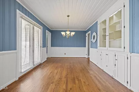 Dining - 1103 Guy Ave, Dunn, NC 28334 photo 2 of 2