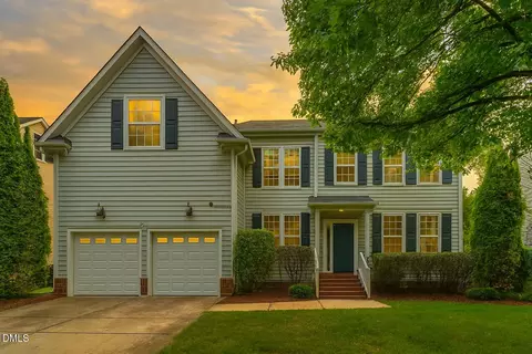 1139 Grogans Mill Dr, Cary, NC 27519