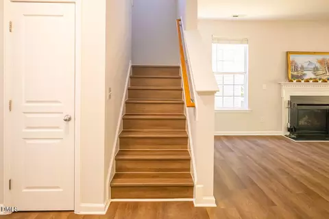 Entry Way - 6 Dawson Ct, Durham, NC 27703 photo 1 of 2