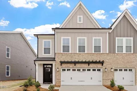 1200 Bell Heather Rd #60, Durham, NC 27703