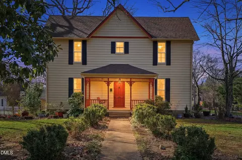 916 W Davis St, Burlington, NC 27215