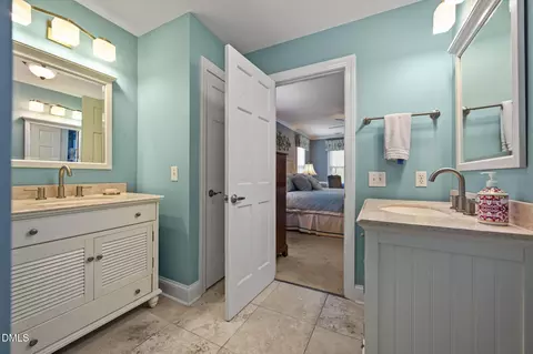 Bath - 181 Stonegate Dr, Roxboro, NC 27574 photo 2 of 5