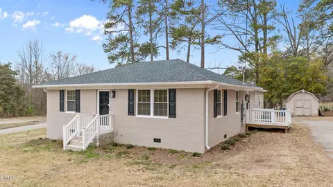 118 Cherry St, Henderson, NC 27536