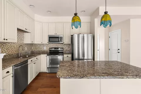 Kitchen - 469 Panorama View Loop, Cary, NC 27519 photo 3 of 3
