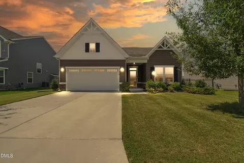 218 Green Lake Rd, Moyock, NC 27958