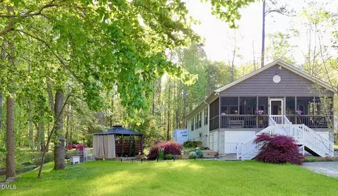 101 Bow Dr, Louisburg, NC 27549