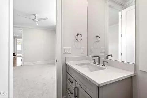 Bath - 1614 Carson St, Raleigh, NC 27608 photo 3 of 9