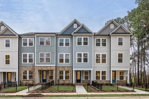 151 Broadway St #2, Knightdale, NC 27545