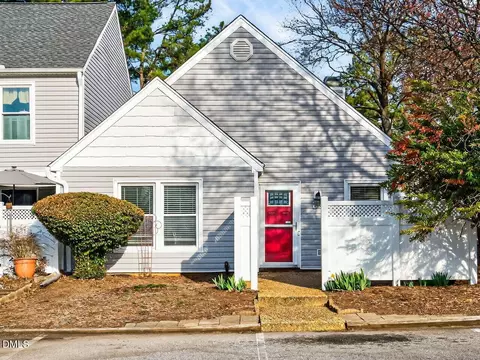 5009 Avenida Del Sol Dr, Raleigh, NC 27616