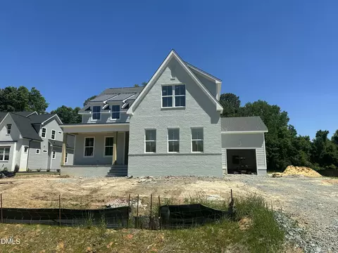 220 Meadow Walk Dr, Fuquay Varina, NC 27526