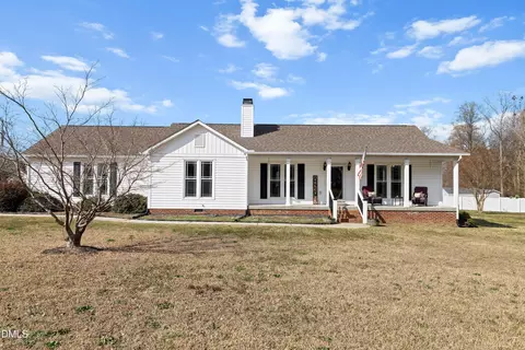 1998 Woodstone Dr, Clayton, NC 27527