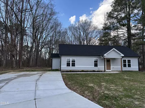 86 Bunn Elementary School Rd, Bunn, NC 27508
