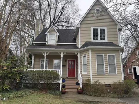 2421 Camden Rd, Greensboro, NC 27403