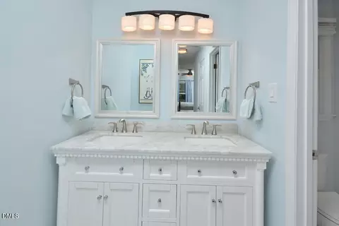 Bath - 313 Andover Rd, Durham, NC 27712 photo 3 of 4