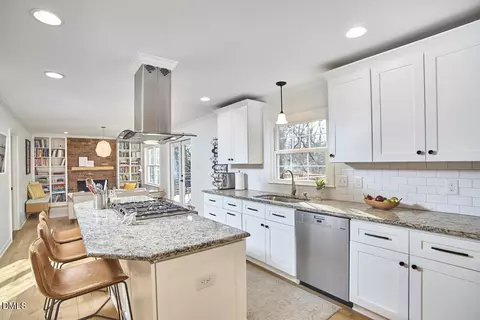 Kitchen - 4 Harvey Pl, Durham, NC 27705 photo 6 of 10