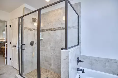 Bath - 4 Harvey Pl, Durham, NC 27705 photo 7 of 8