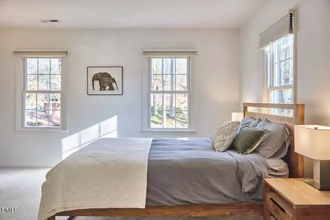 Bedroom - 4 Harvey Pl, Durham, NC 27705 photo 6 of 8