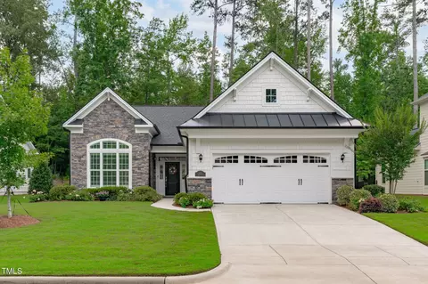 2511 Range Overlook Xing, Apex, NC 27523
