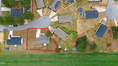 404 S Eastwood Dr, Benson, NC 27504