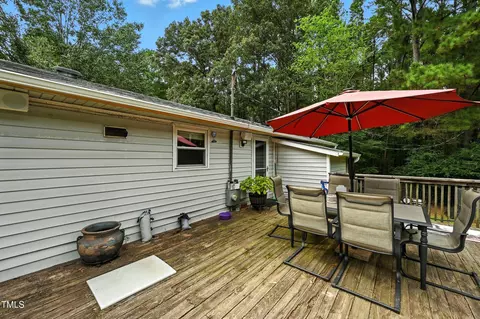 Exterior - 212 Hemlock Dr, Durham, NC 27705 photo 2 of 5