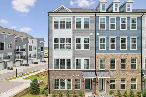 424 Gaston Park Ln #200, Wake Forest, NC 27587