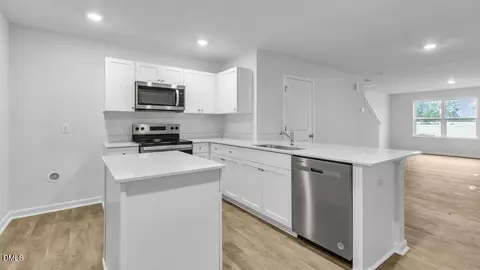 101 Holmes Corner Dr, Smithfield, NC 27577 photo 9