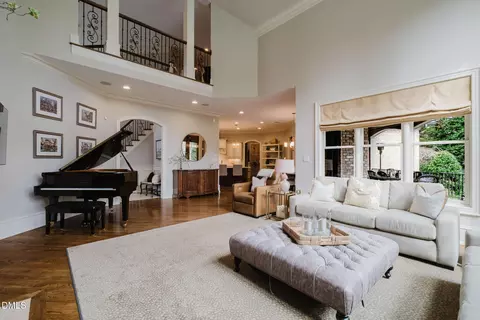 Living - 3604 Nightfall Ct, Raleigh, NC 27607 photo 3 of 4