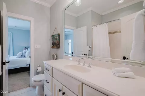 Bath - 3604 Nightfall Ct, Raleigh, NC 27607 photo 7 of 8
