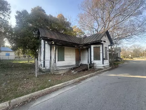 303 Elba St E, Wilson, NC 27893