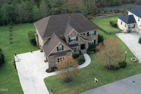 312 Karpen Ln, Cary, NC 27519