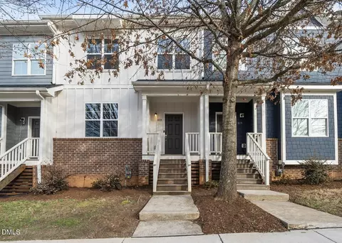 805 S Franklin St, Wake Forest, NC 27587