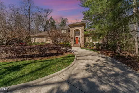 10210 Governors Dr, Chapel Hill, NC 27517