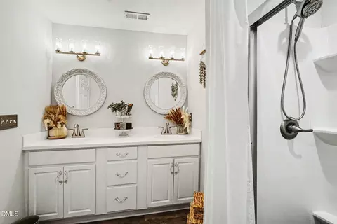 Bath - 808 Trinity Park Dr, Wake Forest, NC 27587 photo 4 of 4