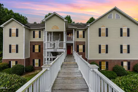 352 Bubble Creek Ct #10, Fayetteville, NC 28311