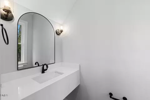 Bath - 313 W Murray Ave, Durham, NC 27704 photo 3 of 4
